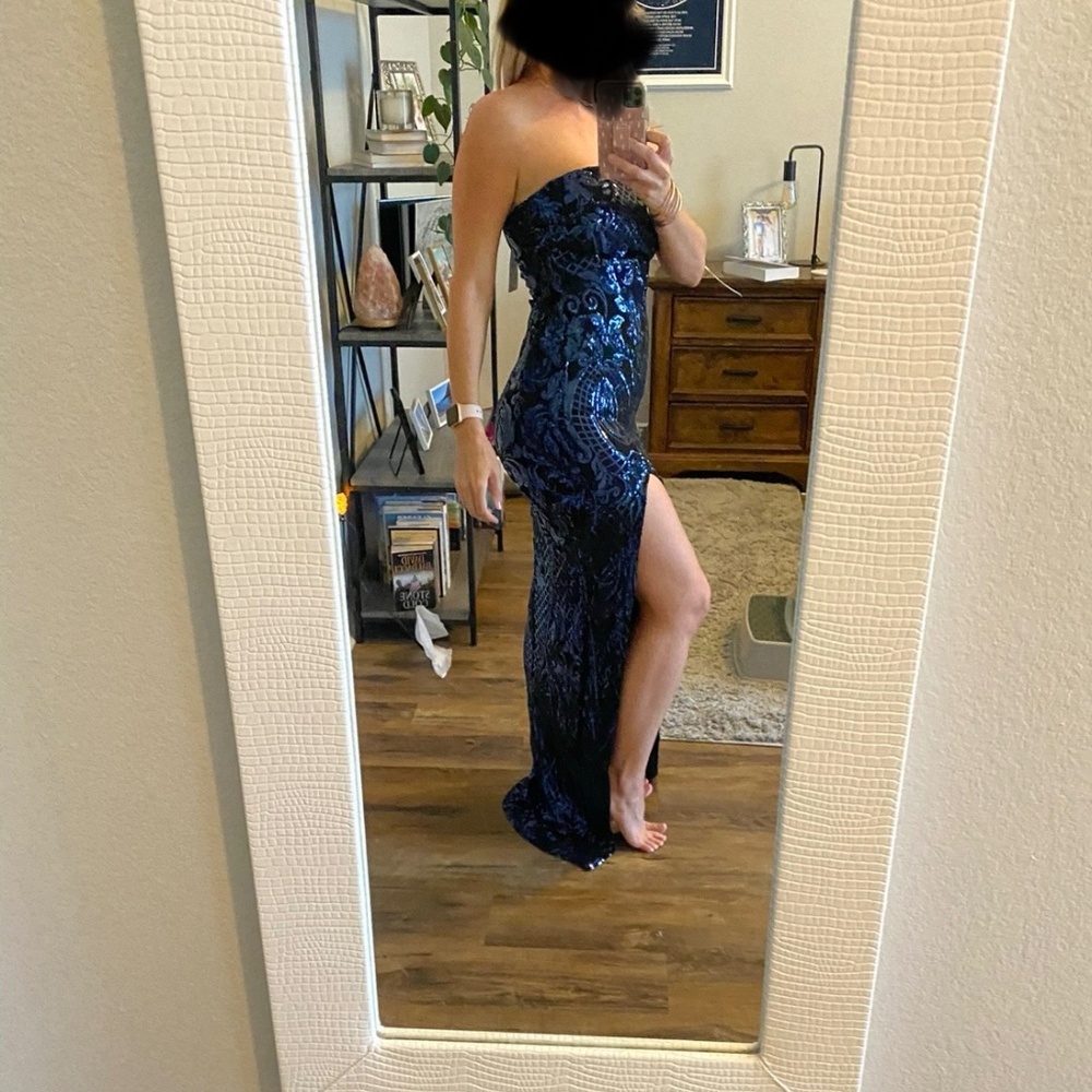 Gorgeous navy blue sequin one strap formal cocktail dress size medium